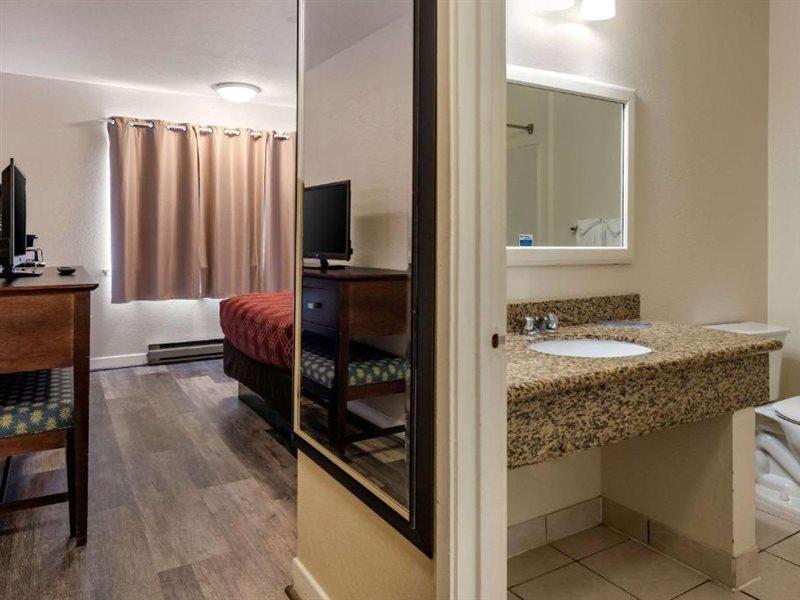 Bay Breeze Inn Seaside Ngoại thất bức ảnh