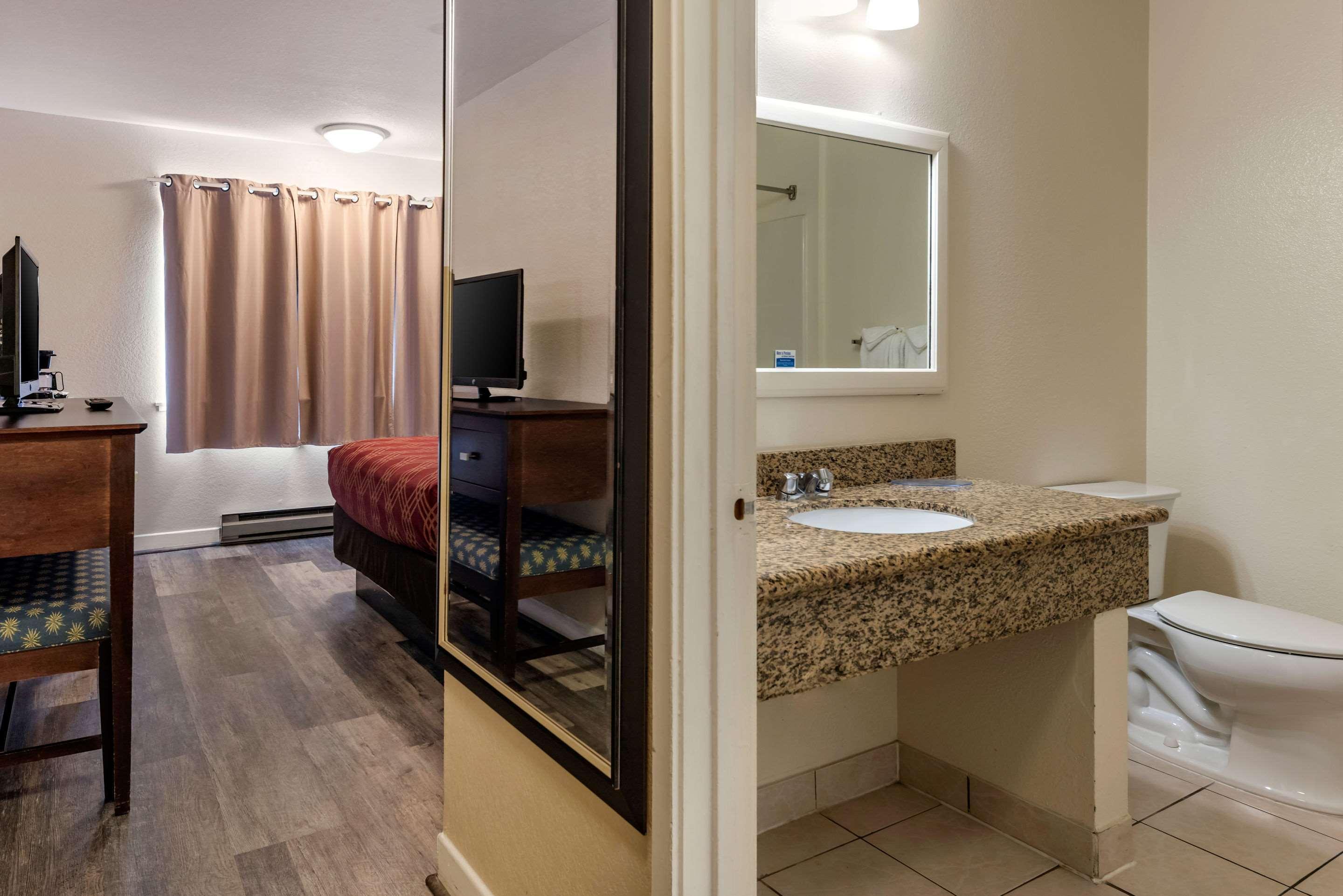 Bay Breeze Inn Seaside Ngoại thất bức ảnh